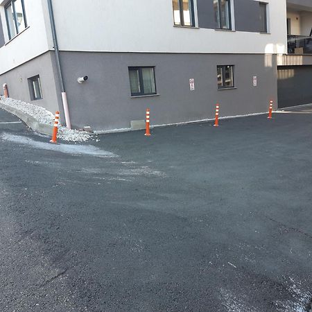 Buna Ziua Apartment Tonitza Nic. Cluj Napoca Bagian luar foto